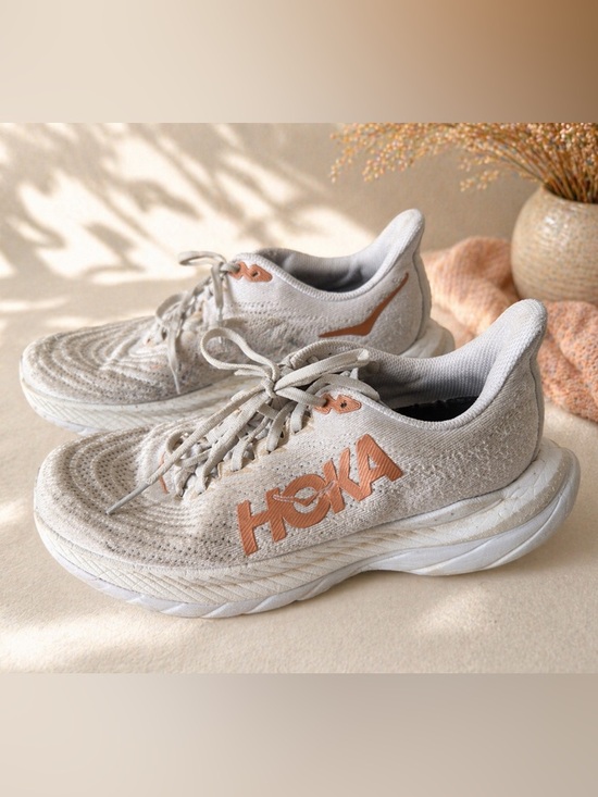 Hoka Shoes - Hoka Neutral Running Sneakers in Light Beige with Rose Gold Logos size 8